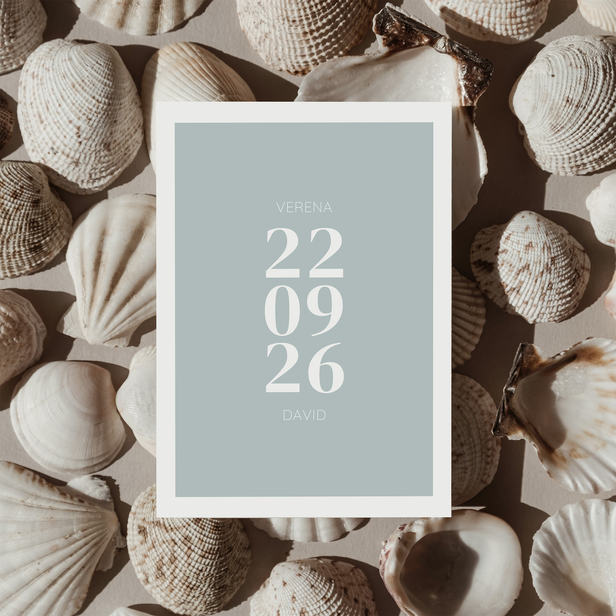 Postkarte DIN A6 im Hochformat - Minimalistisch "Lisbon"