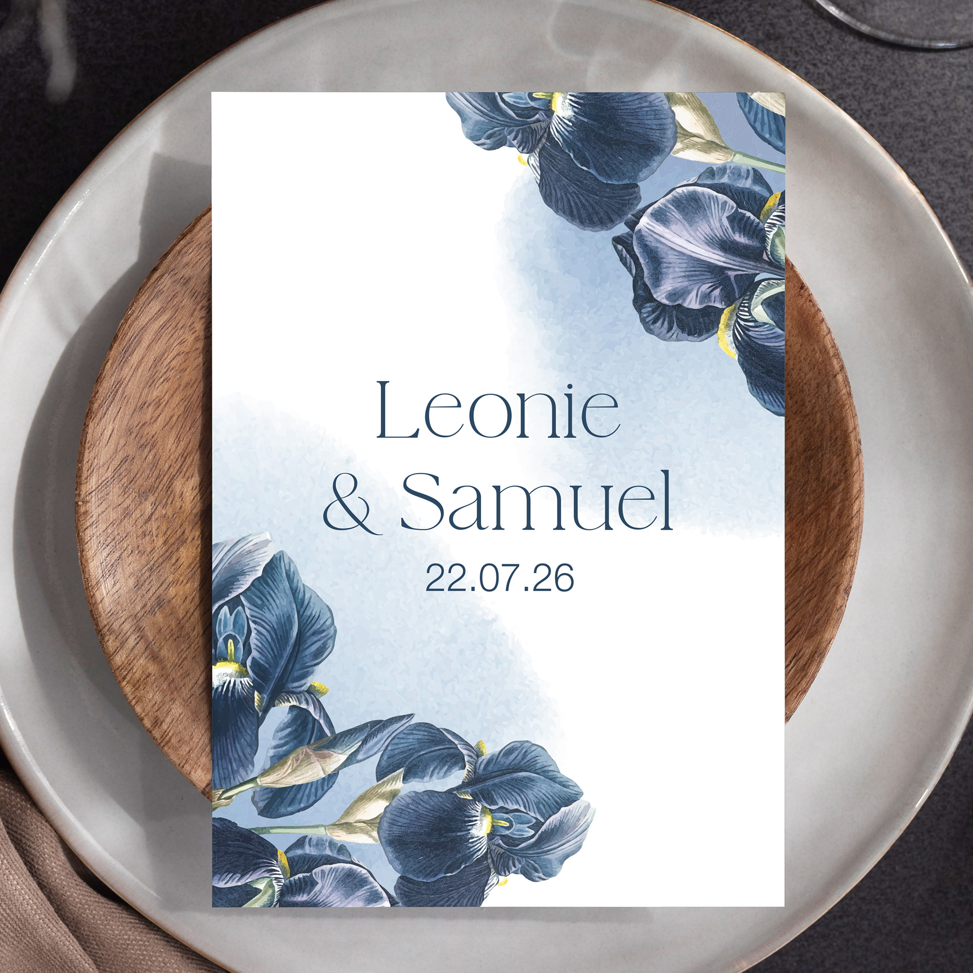 Postkarte DIN A6 im Hochformat - Floral "Blue Petal"