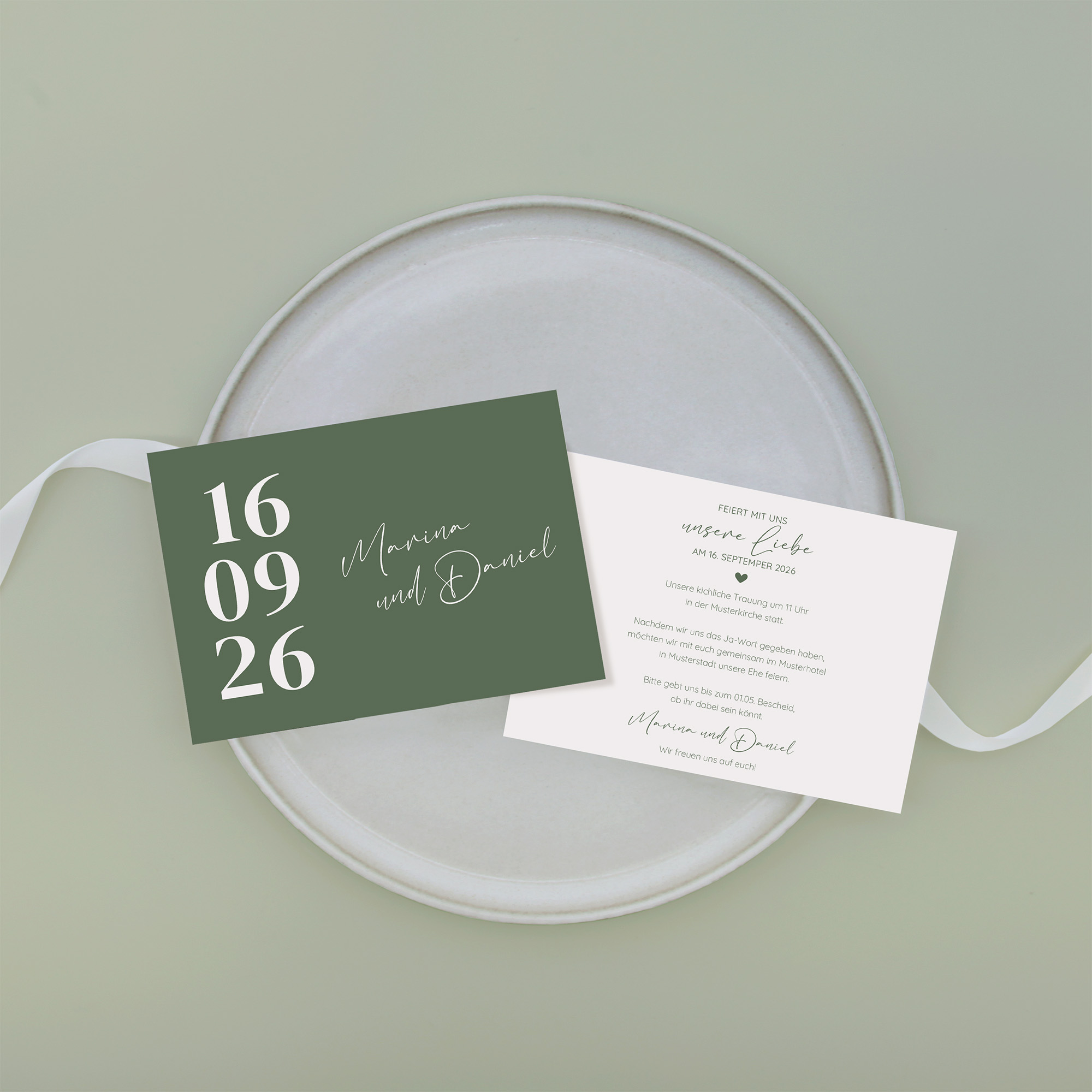 Postkarte DIN A6 im Querformat - Minimalistisch "Simply Green"