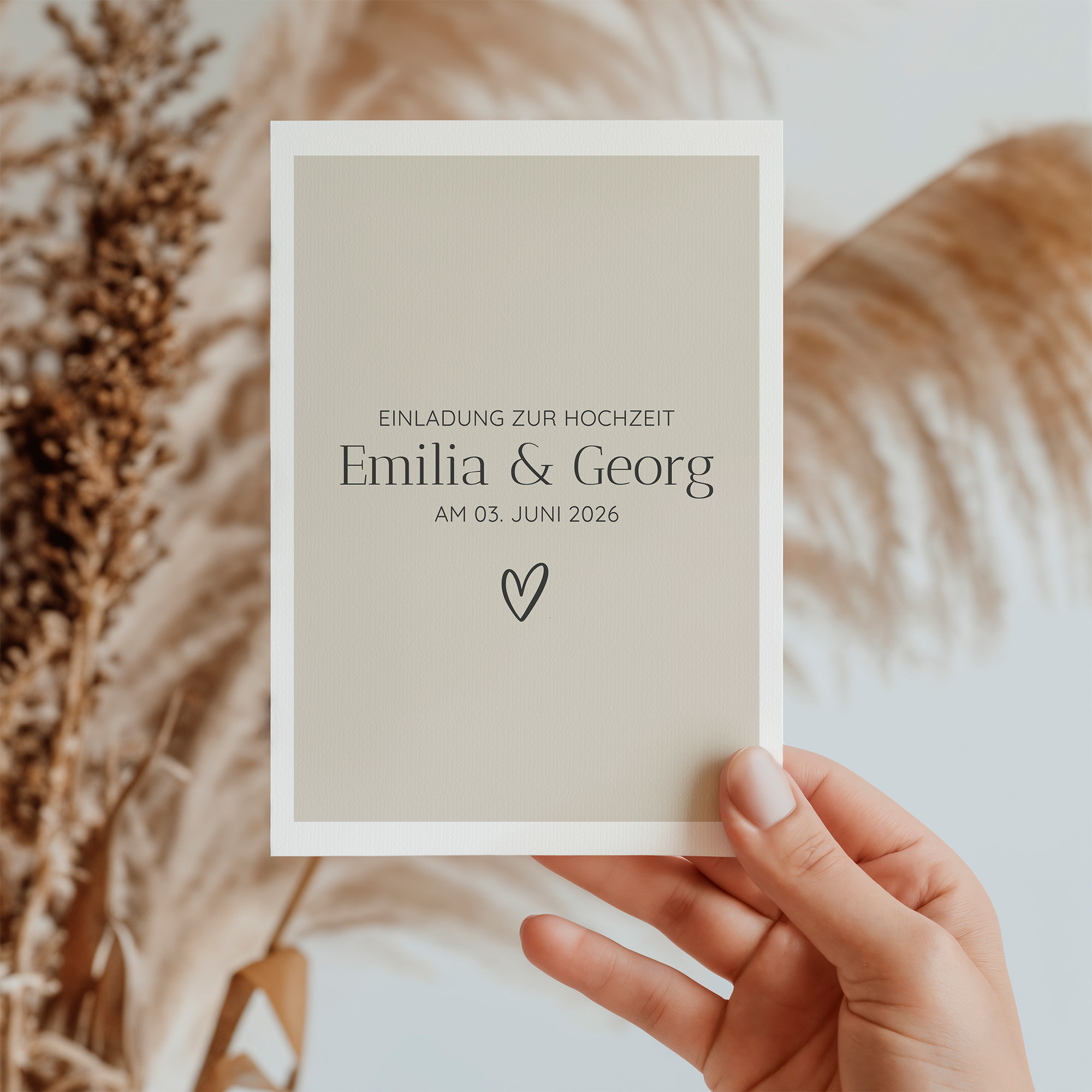 Postkarte DIN A6 im Hochformat - Minimalistisch "Latte Macchiato"