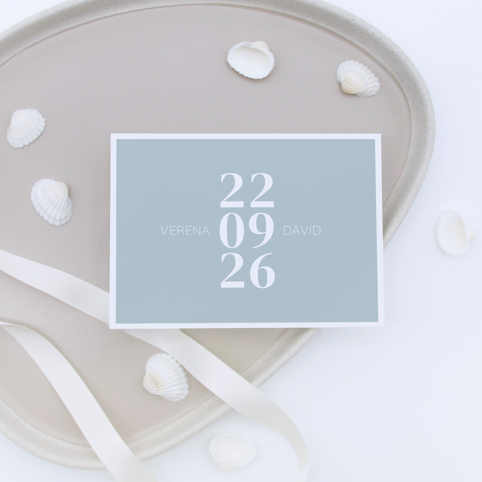 Postkarte DIN A6 im Querformat - Minimalistisch "Lisbon"